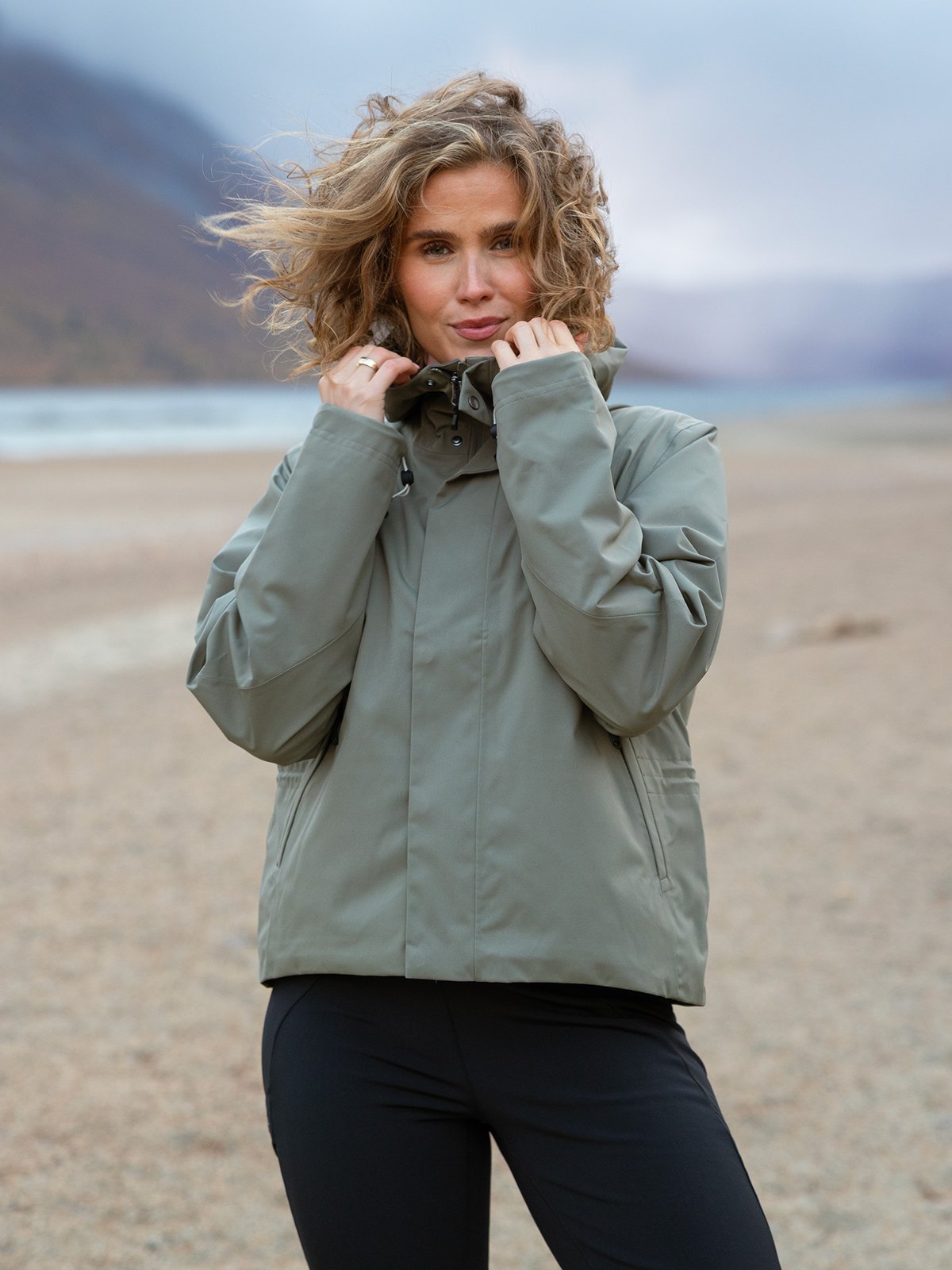 Bergans Vega 2L Shell Jacket Women Green Mud