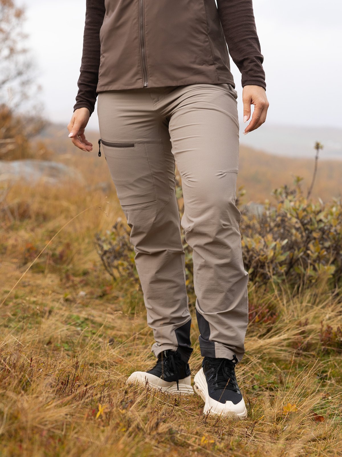 Bergans Breheimen Softshell Pants Women Rock Taupe