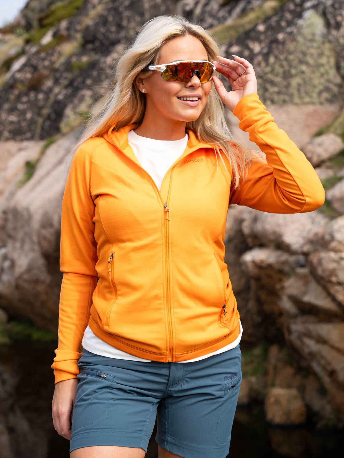 Bergans Cecilie Wool Hood Jacket Lush Yellow / Cloudberry Yellow