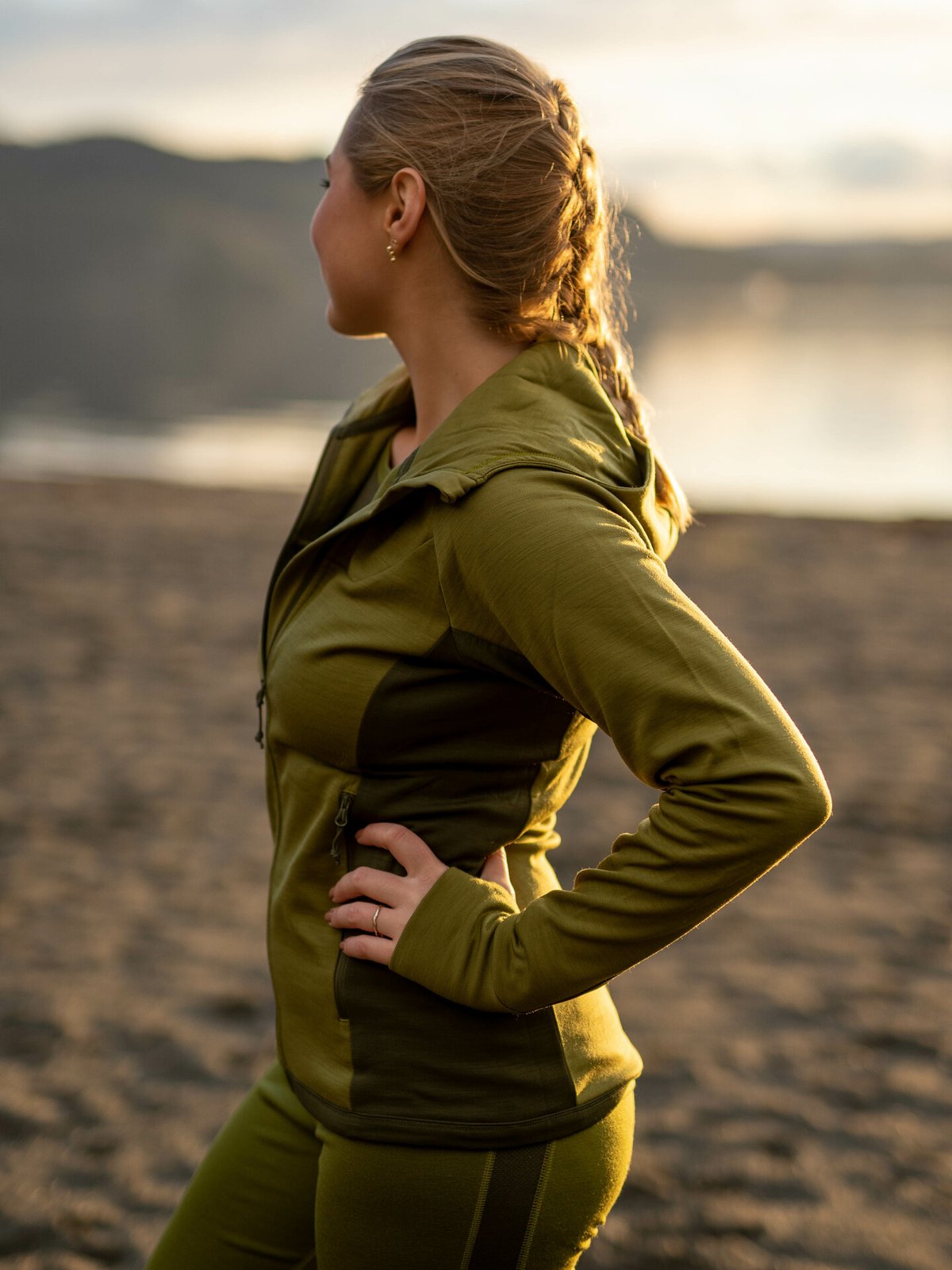 Bergans Cecilie Wool Hood Jacket Trail Green / Dark Olive Green