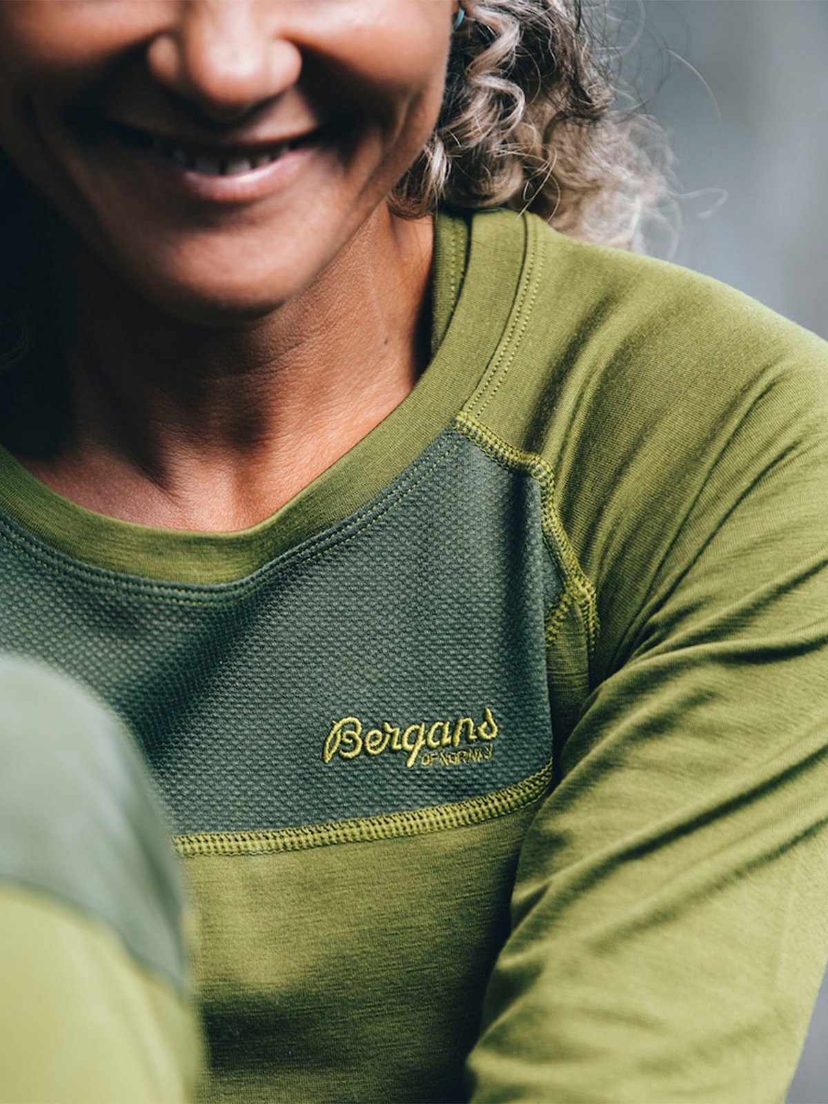 Bergans Cecilie Wool Long Sleeve Trail Green / Dark Olive Green