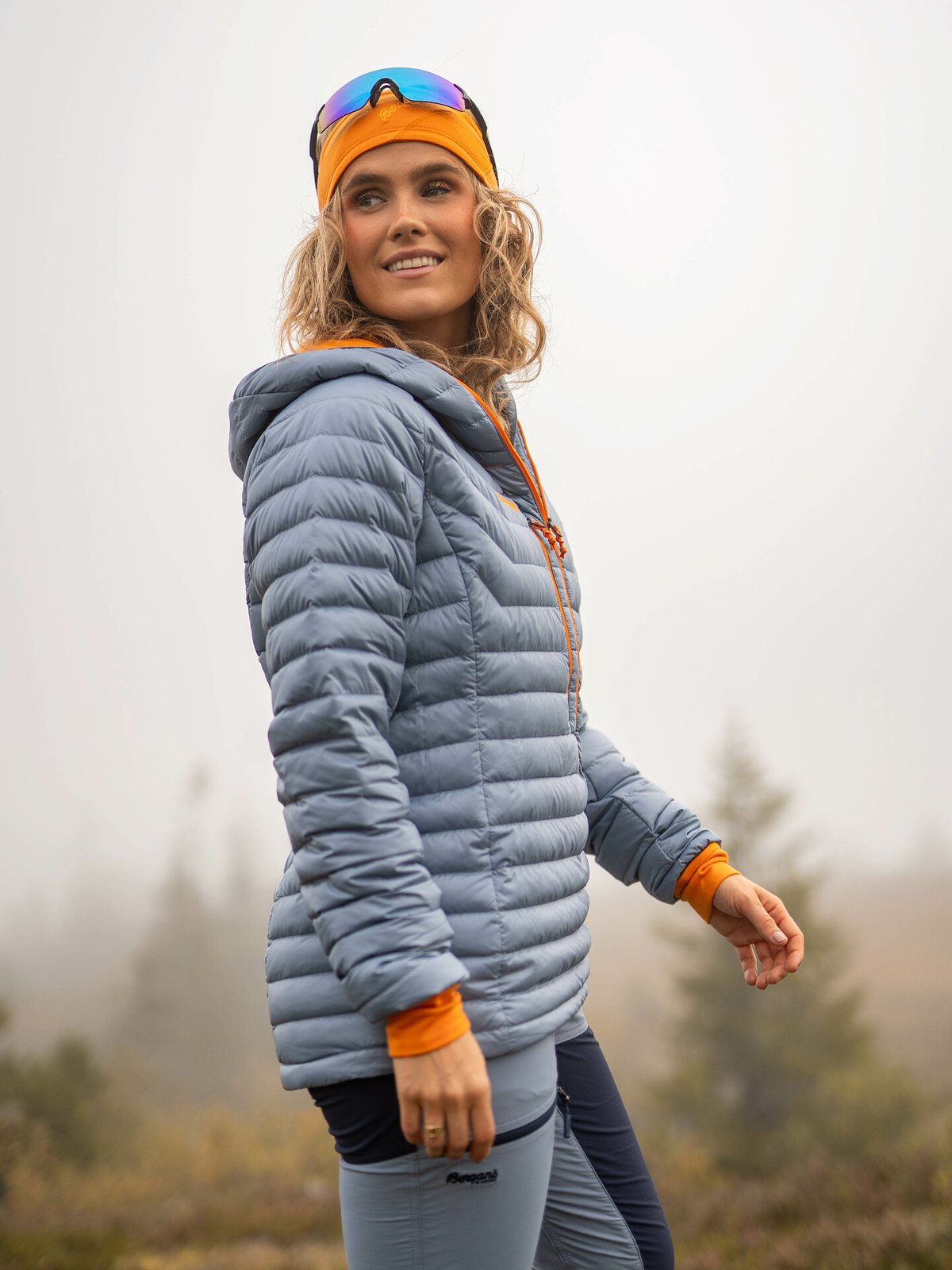 Bergans Cecilie Down Light Anorak Misty Sky Blue / Lush Yellow