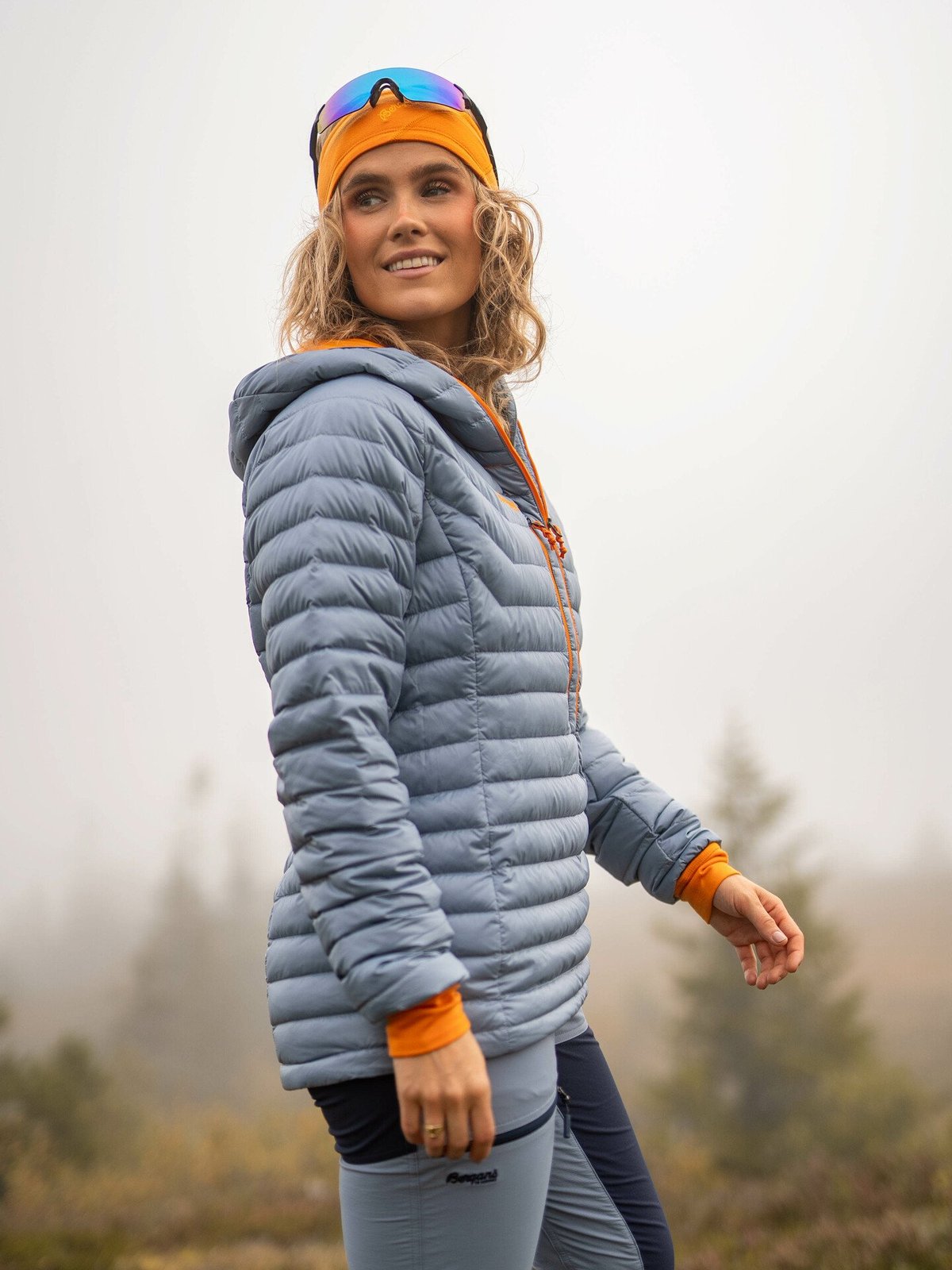 Bergans Cecilie Down Light Anorak Misty Sky Blue / Lush Yellow