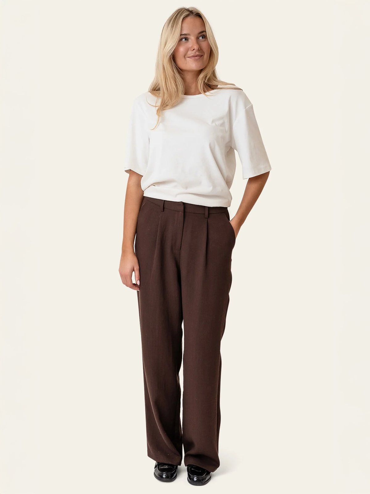 BYIC Celina pants Dark Brown Texture