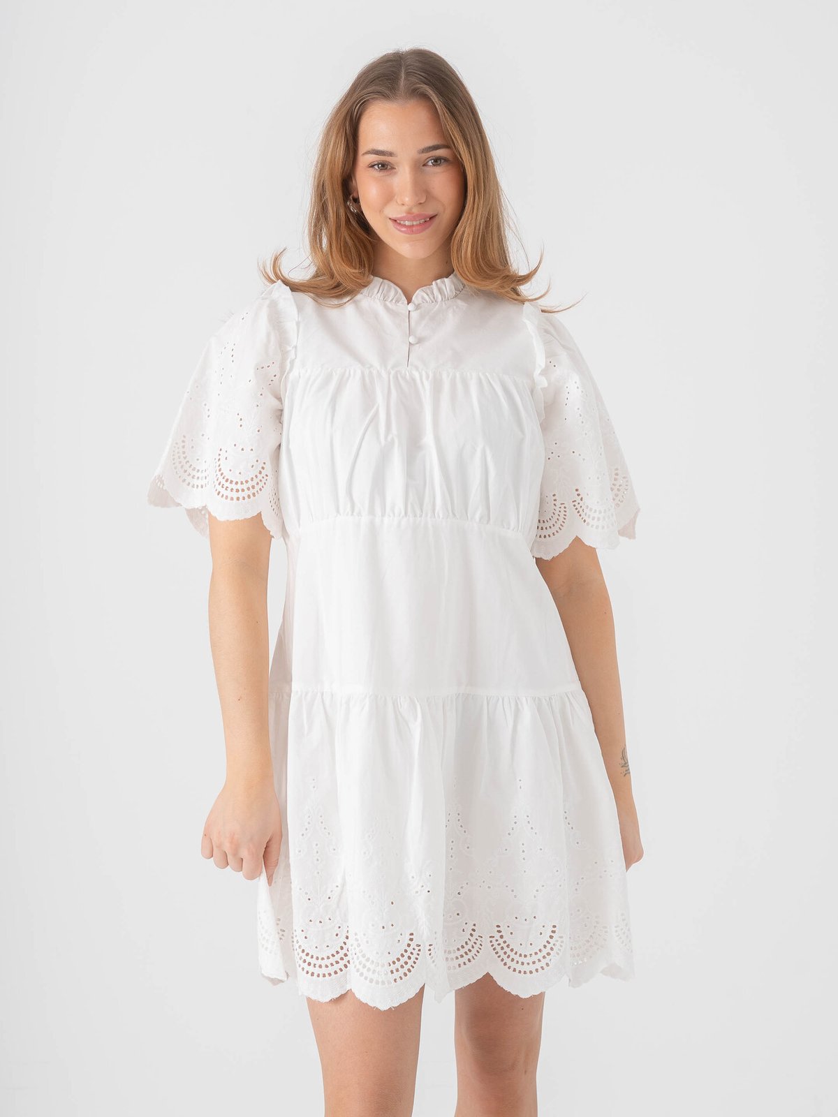 BYIC Solveig Dress White Embroidery