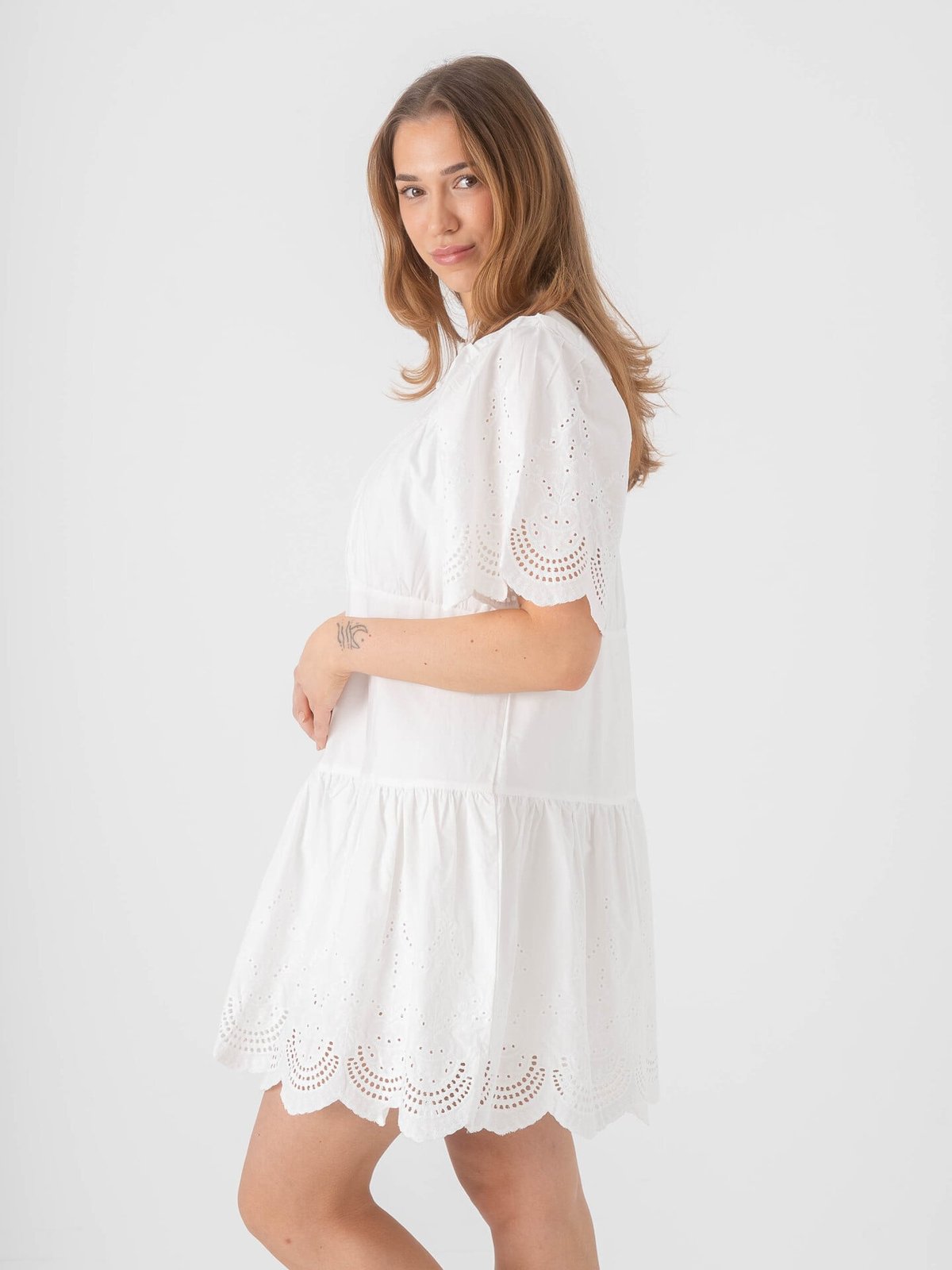 BYIC Solveig Dress White Embroidery