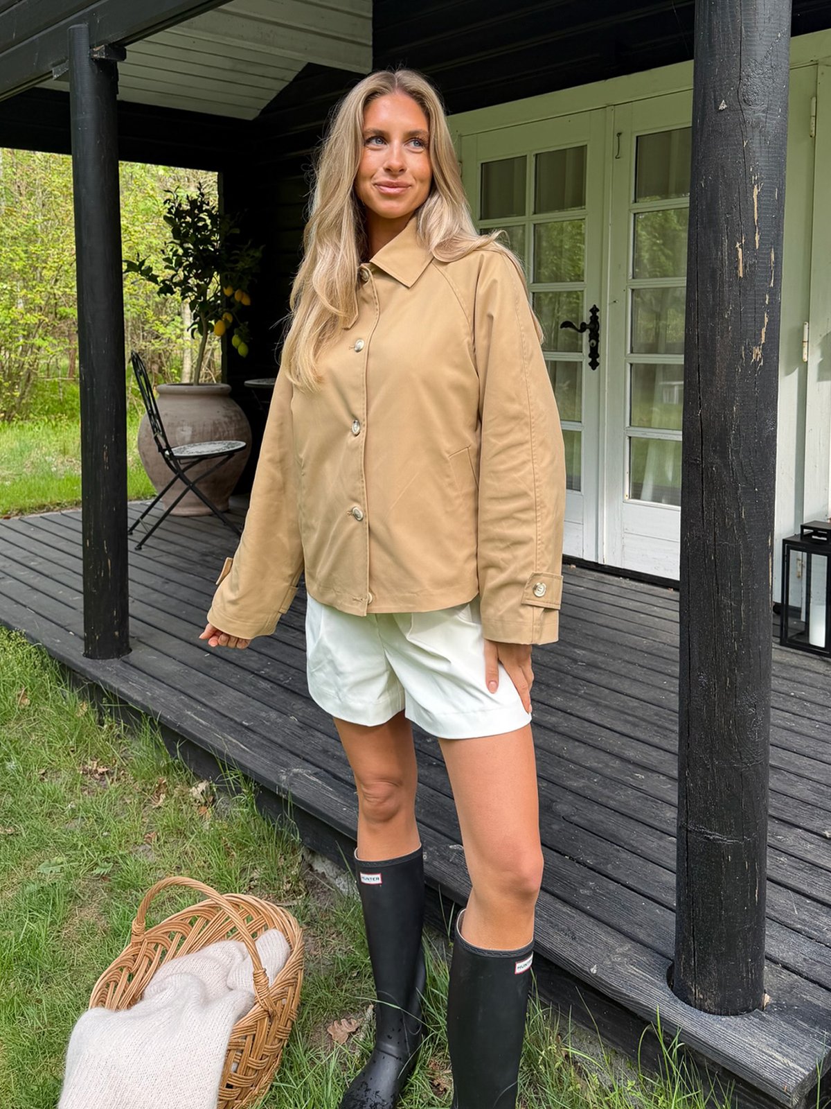 BYIC AvaIC Short Trenchcoat Camel