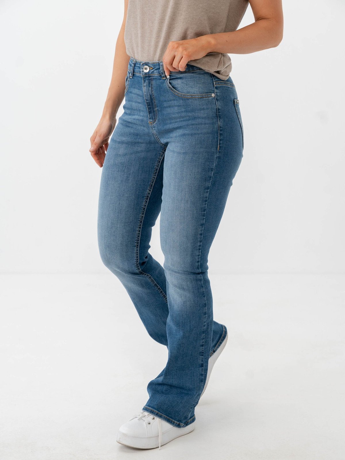 B.YOUNG Luni Flare Jeans Light Blue Denim