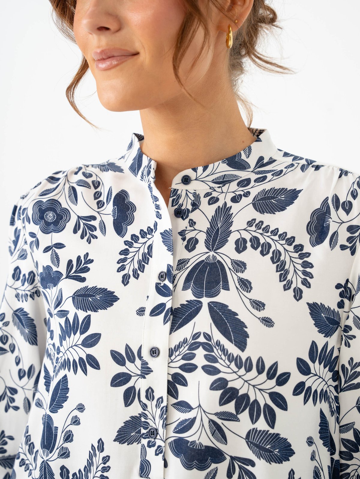 B.YOUNG Isolda Blouse Med Blue Flower