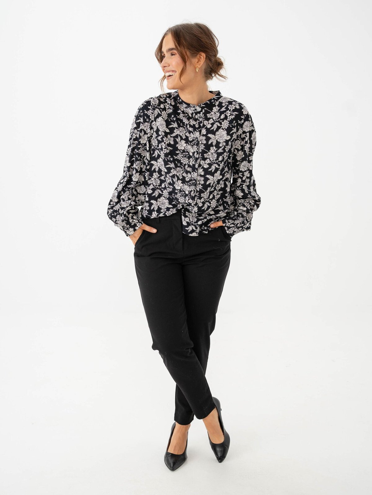 B.YOUNG Josa All Over Print Smock Blouse Black Birch Florals