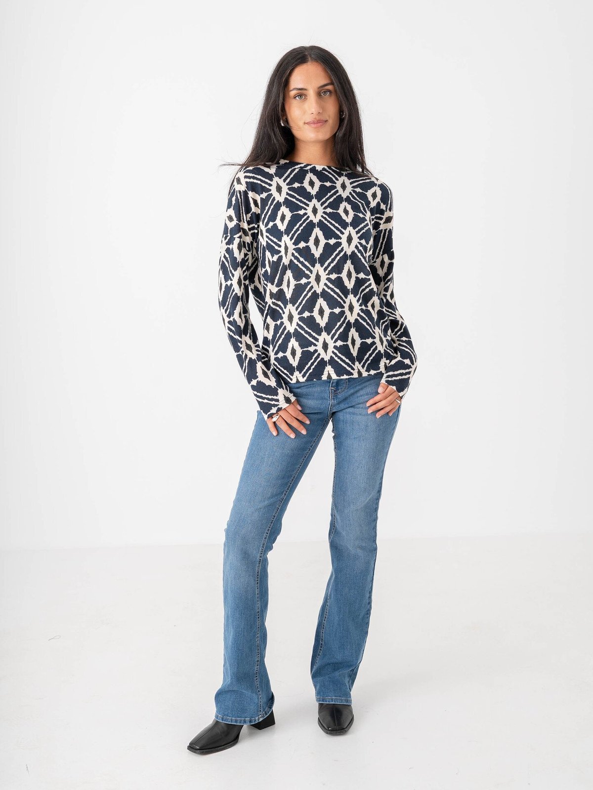 B.YOUNG Pieta All Over Print Top Navy Blazer Ikat