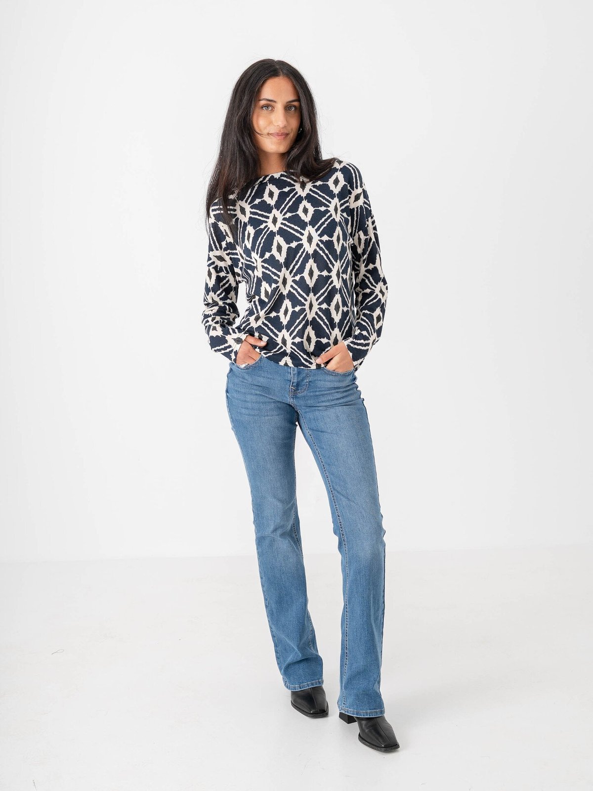B.YOUNG Pieta All Over Print Top Navy Blazer Ikat