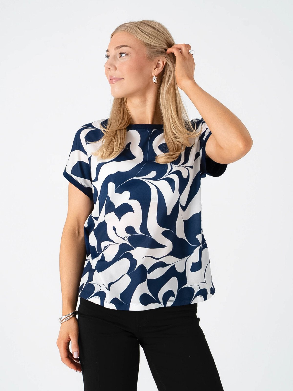 B.YOUNG Panya Tee Medieval Blue Swirls