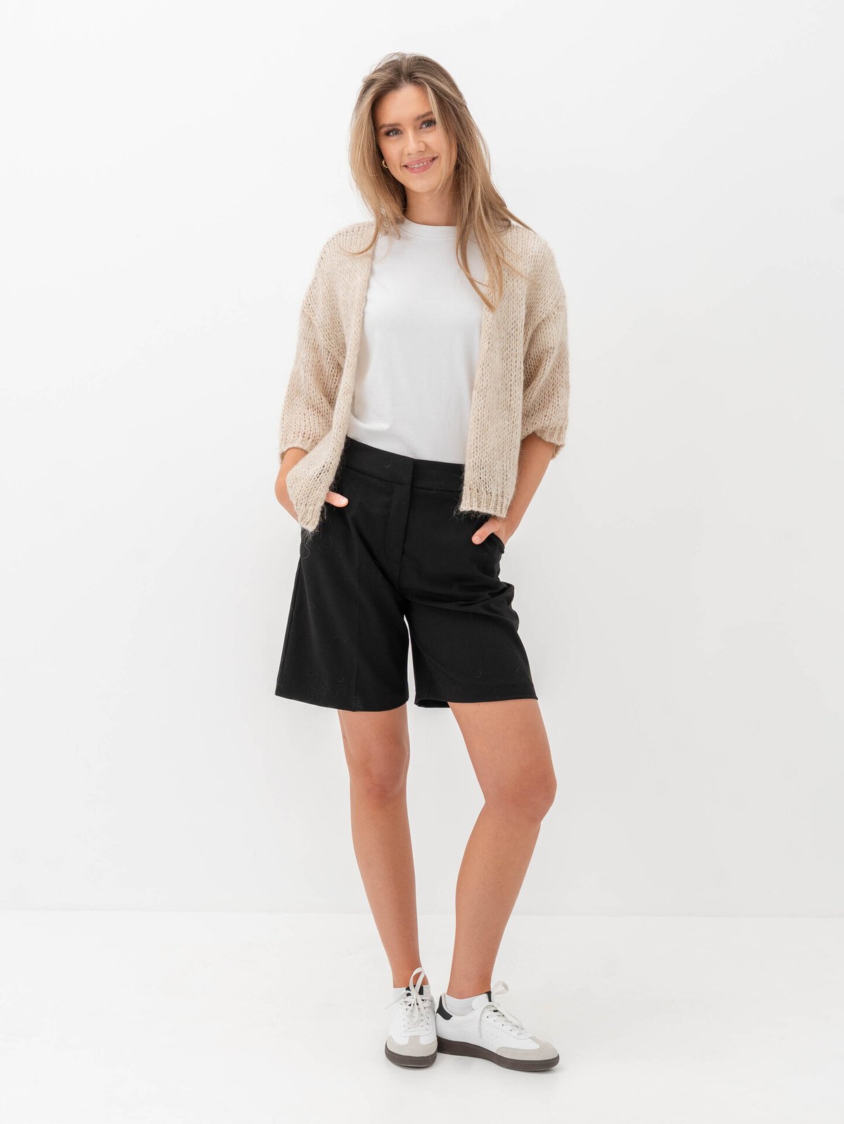 B.YOUNG Danta Shorts 4 Black