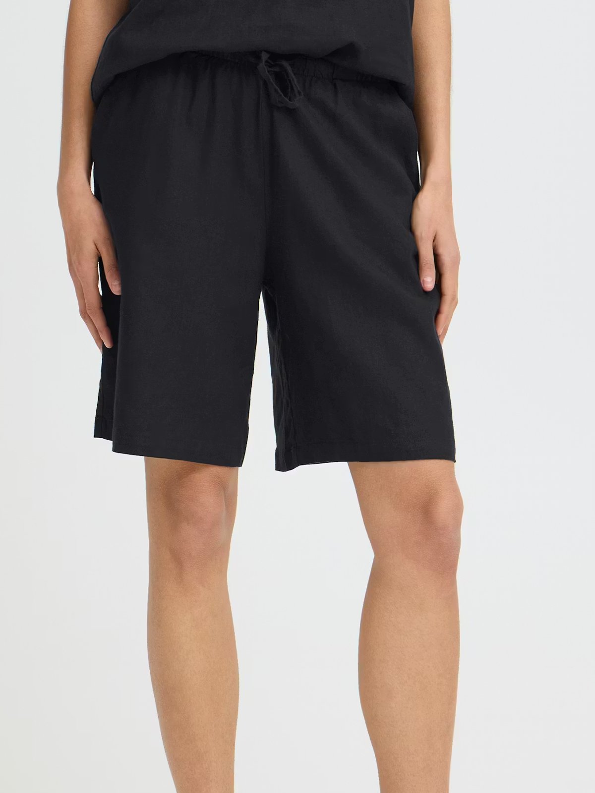 B.YOUNG Falakka Long Shorts Meteorite