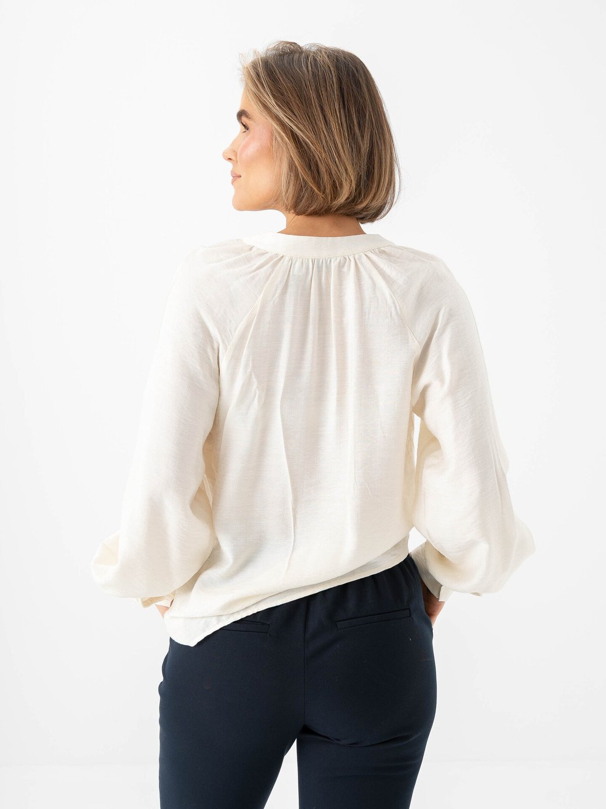 B.YOUNG Irmine Blouse Marshmallow