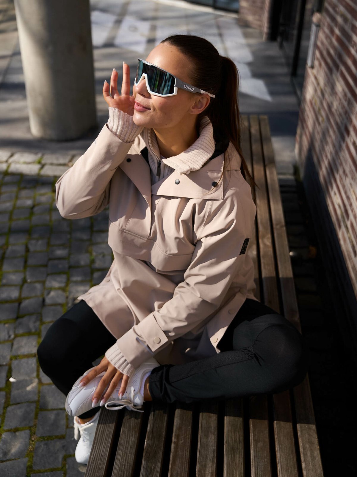 Bliz Fusion Ramme: Light Grey / Glass: Smoke Ice Blue