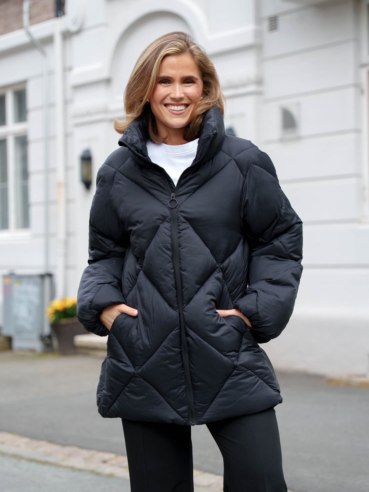 Comprimé Puffer Jacket Black