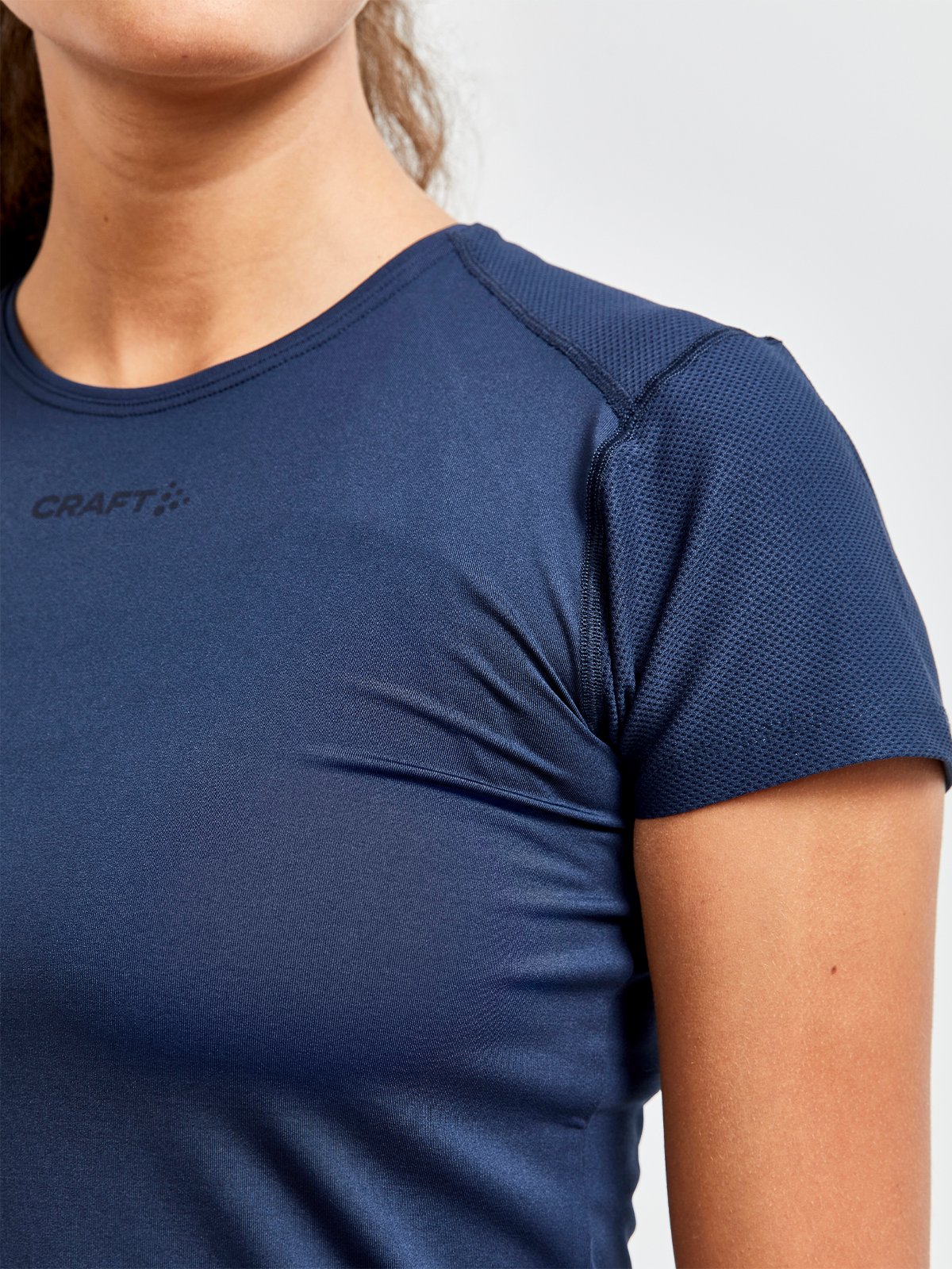 Craft Advance Essence Short Sleeved Slim Tee W Blaze