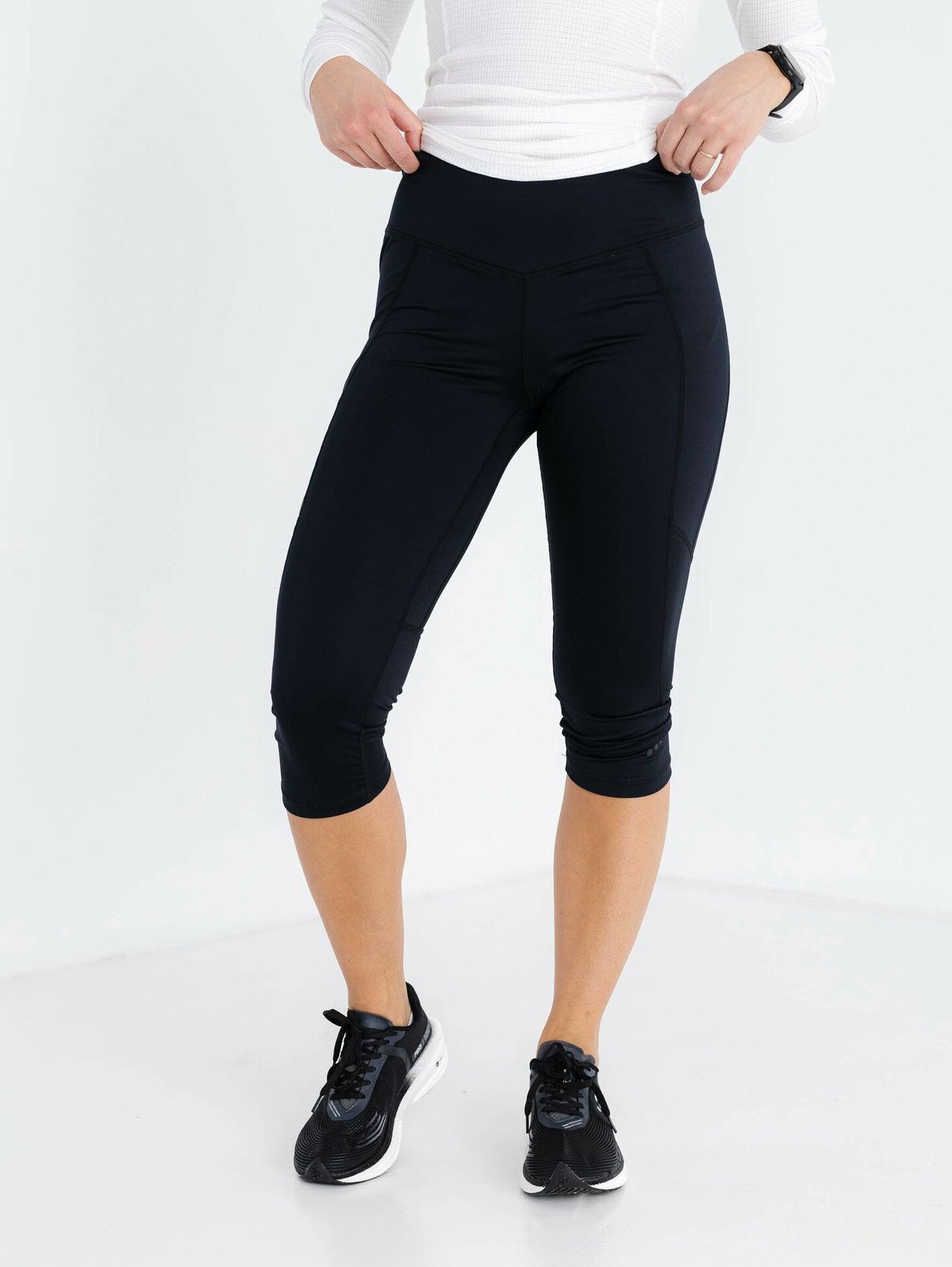 Craft ADV Essence Capri Tights Black