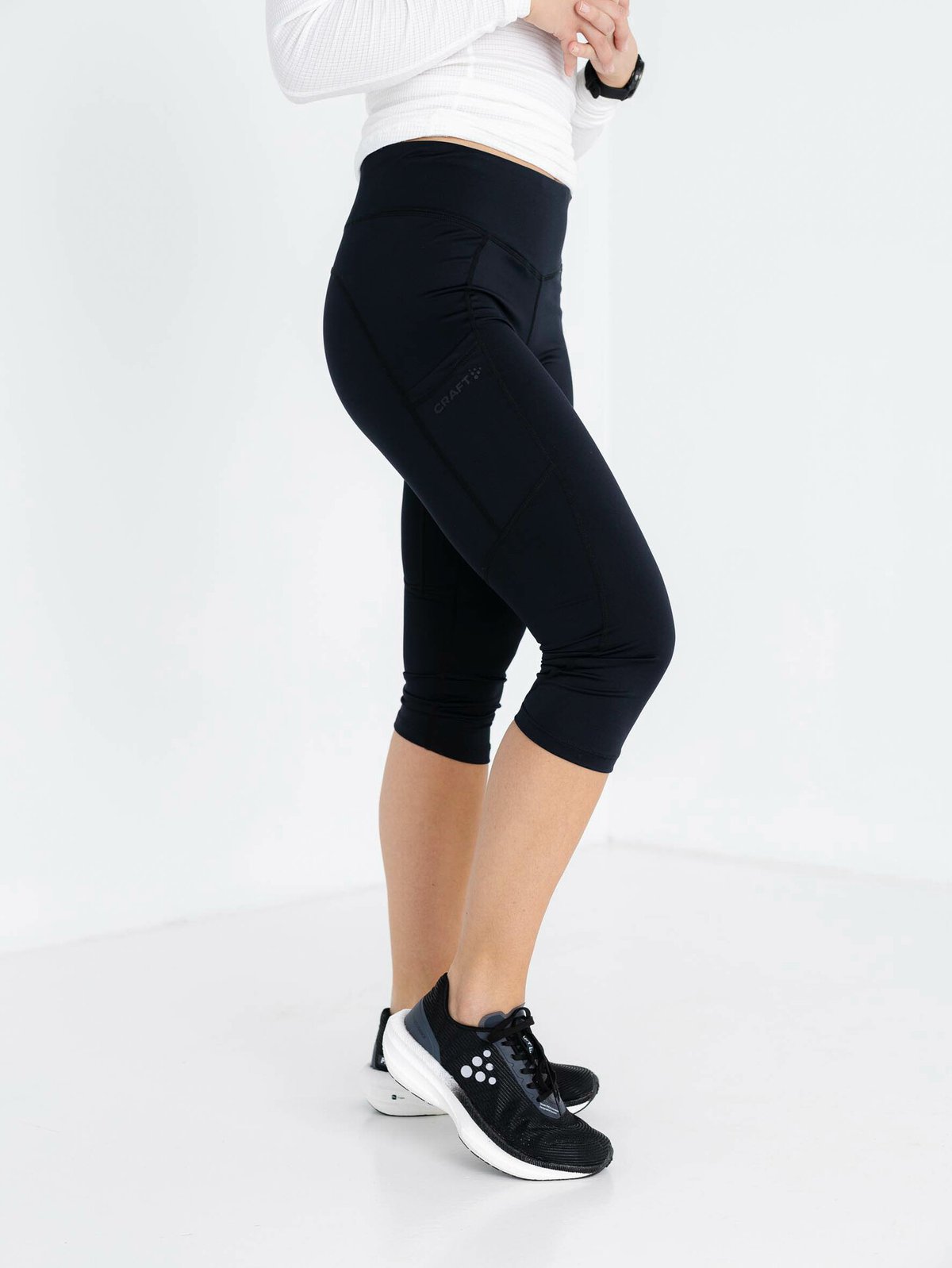 Craft ADV Essence Capri Tights Black