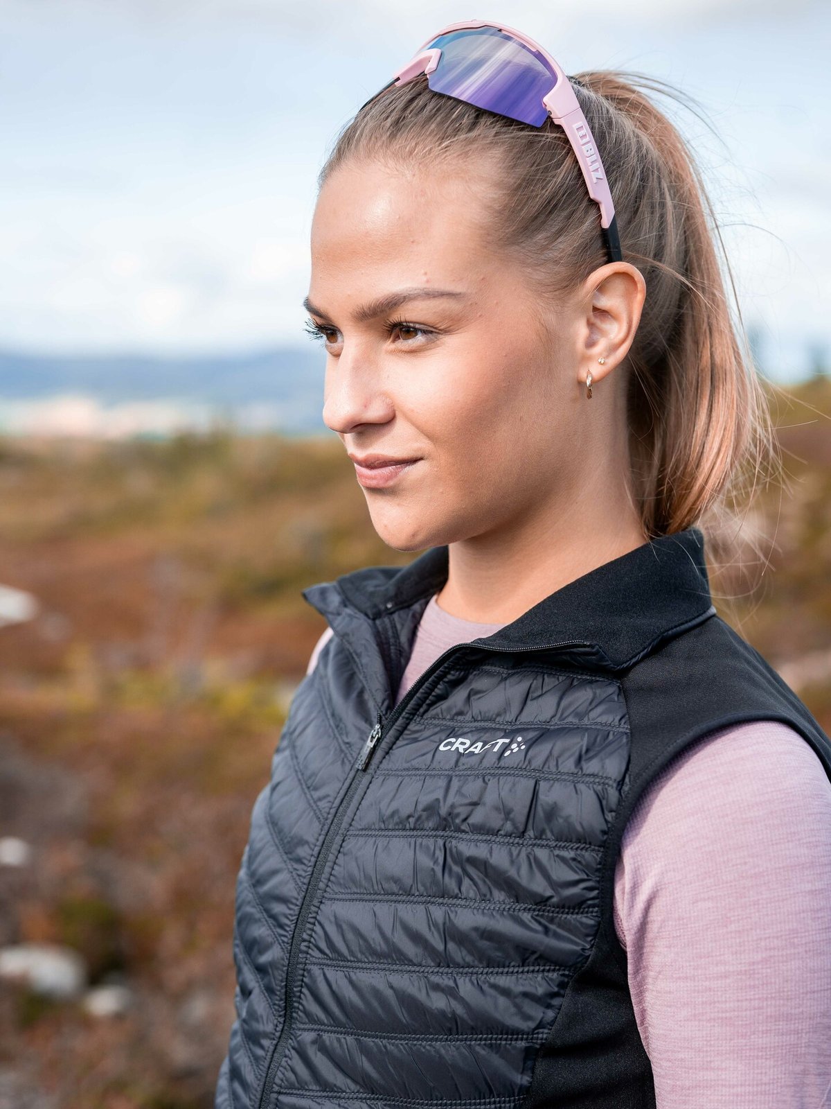 Craft Advance Essence Warm Vest W Black