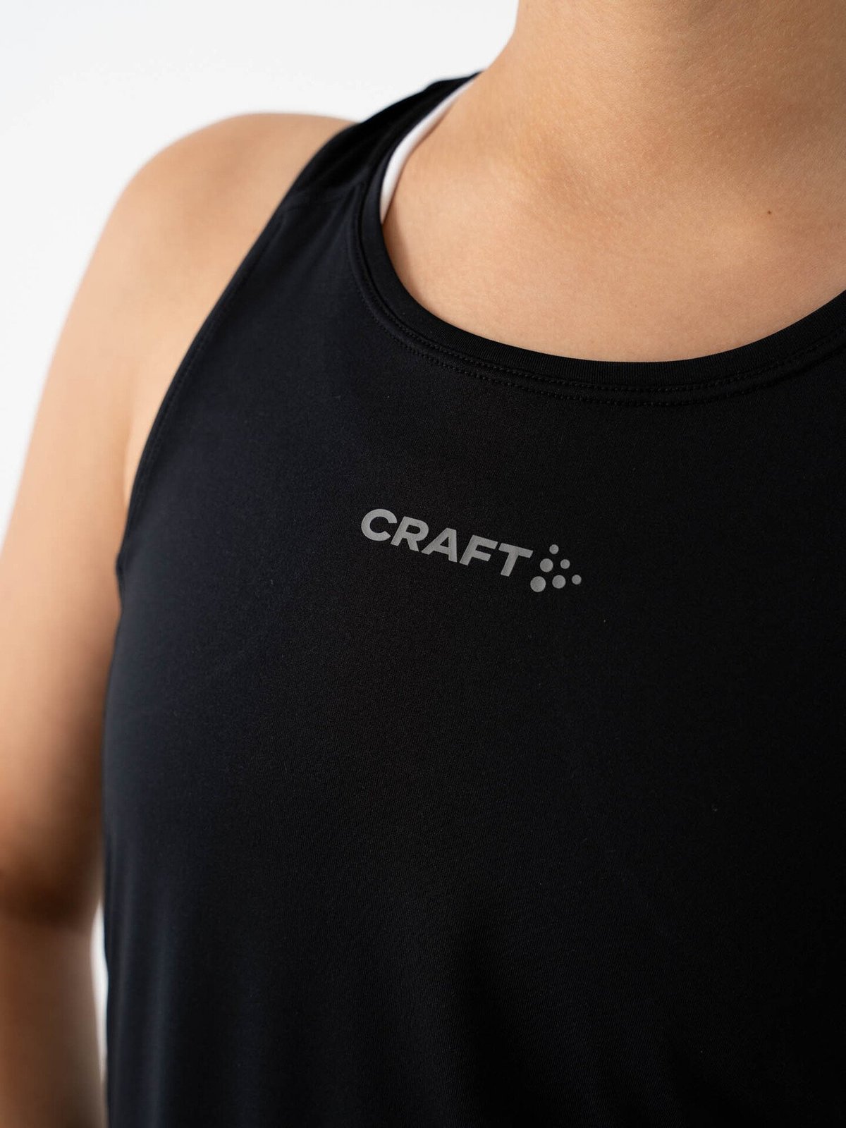 Craft Advance Essence Singlet 2 Black