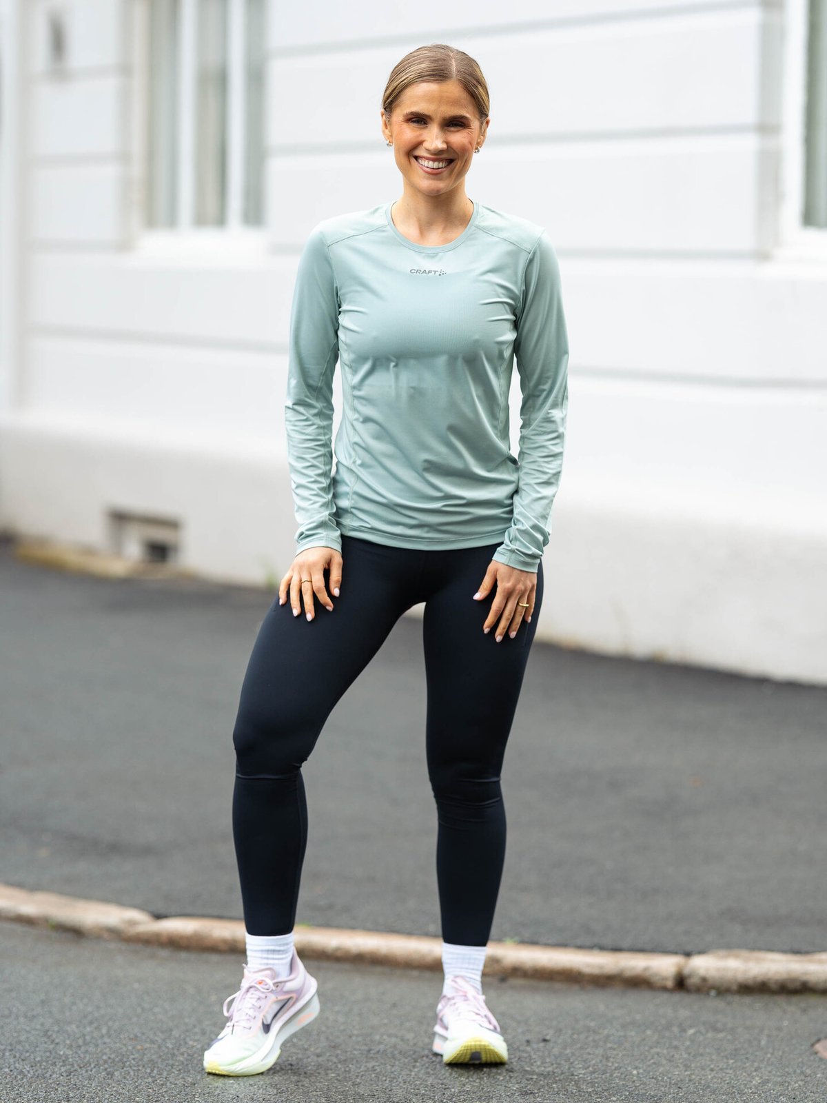 Craft Advance Essence Long Sleeve Tee 2 Glacial