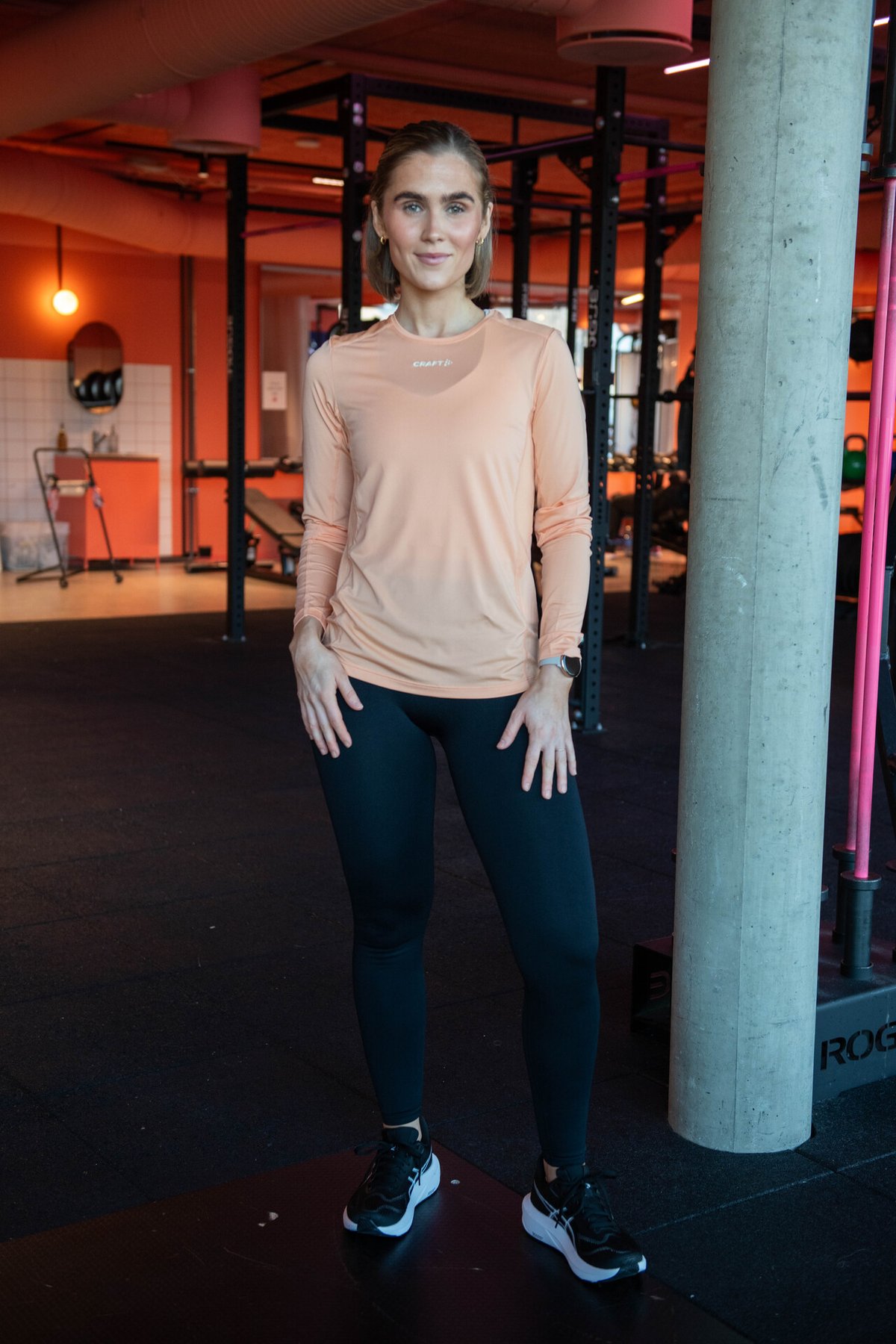 Craft Advance Essence Long Sleeve Tee 2 Apricot