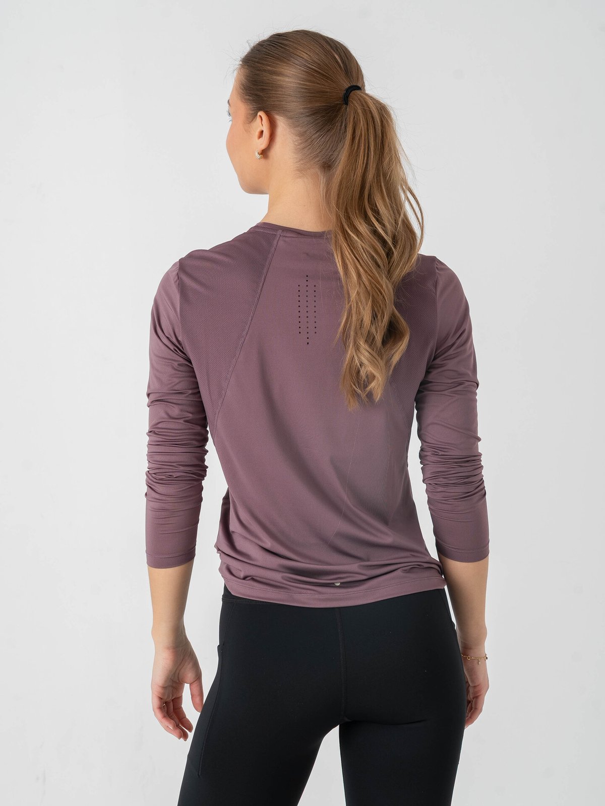 Craft Advance Essence Long Sleeve Tee 2 Flint