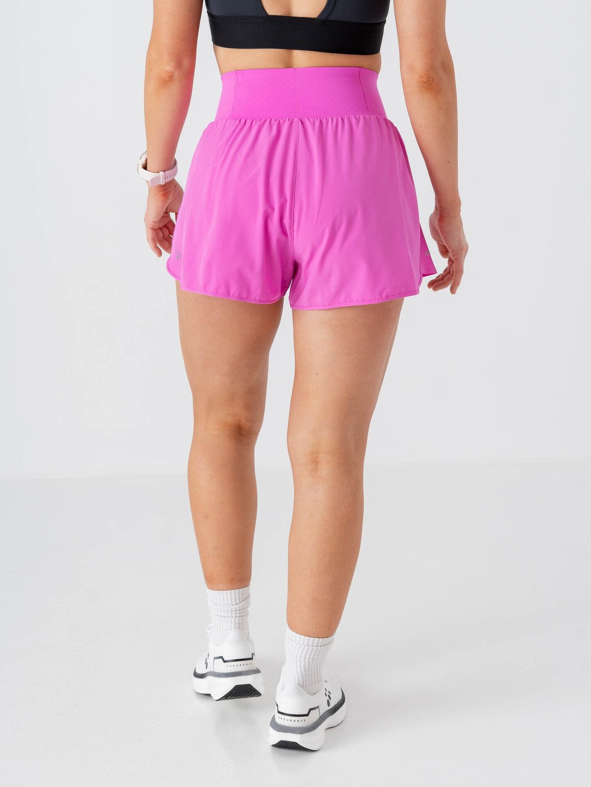 Craft Hypervent Wide Shorts Magenta