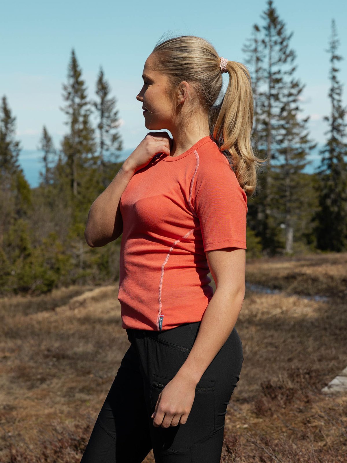Devold Lauparen Merino 190 Base Tee Woman Coral