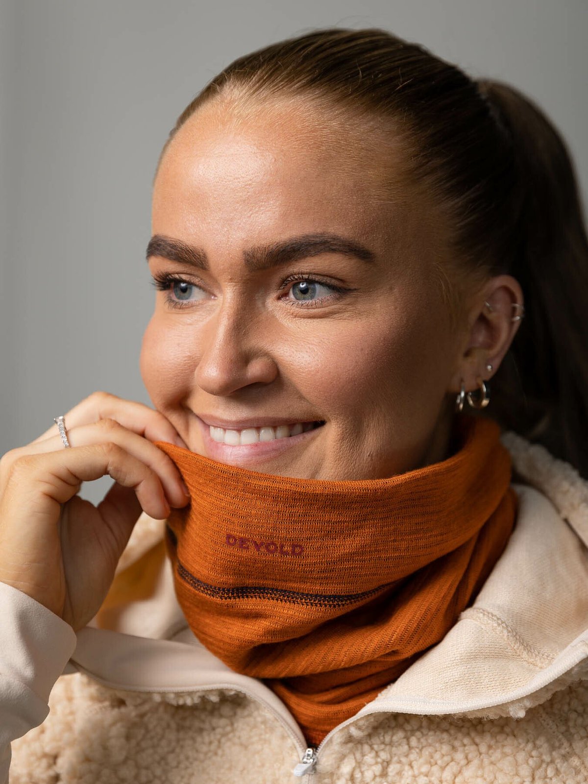 Devold Tuvegga Merino Headover Flame