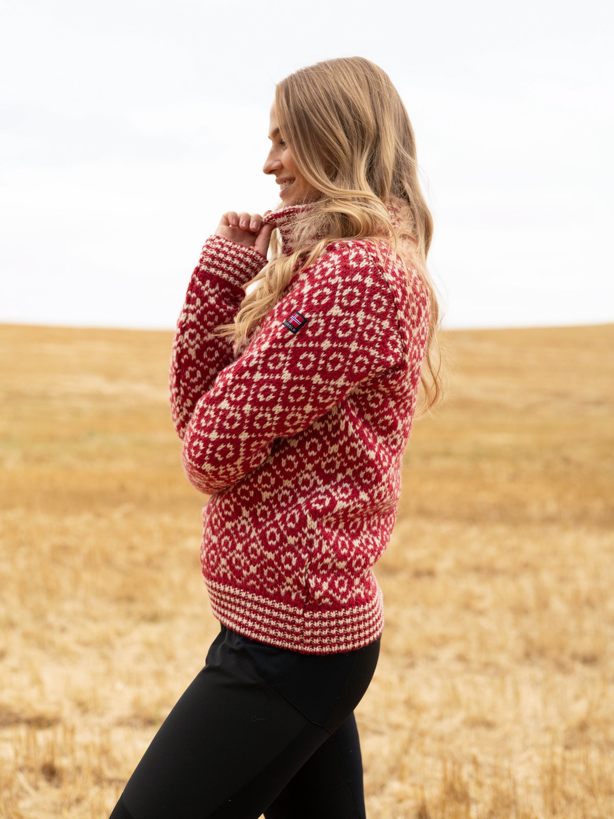 Devold Svalbard Sweater High Neck Hindberry / Offwhite