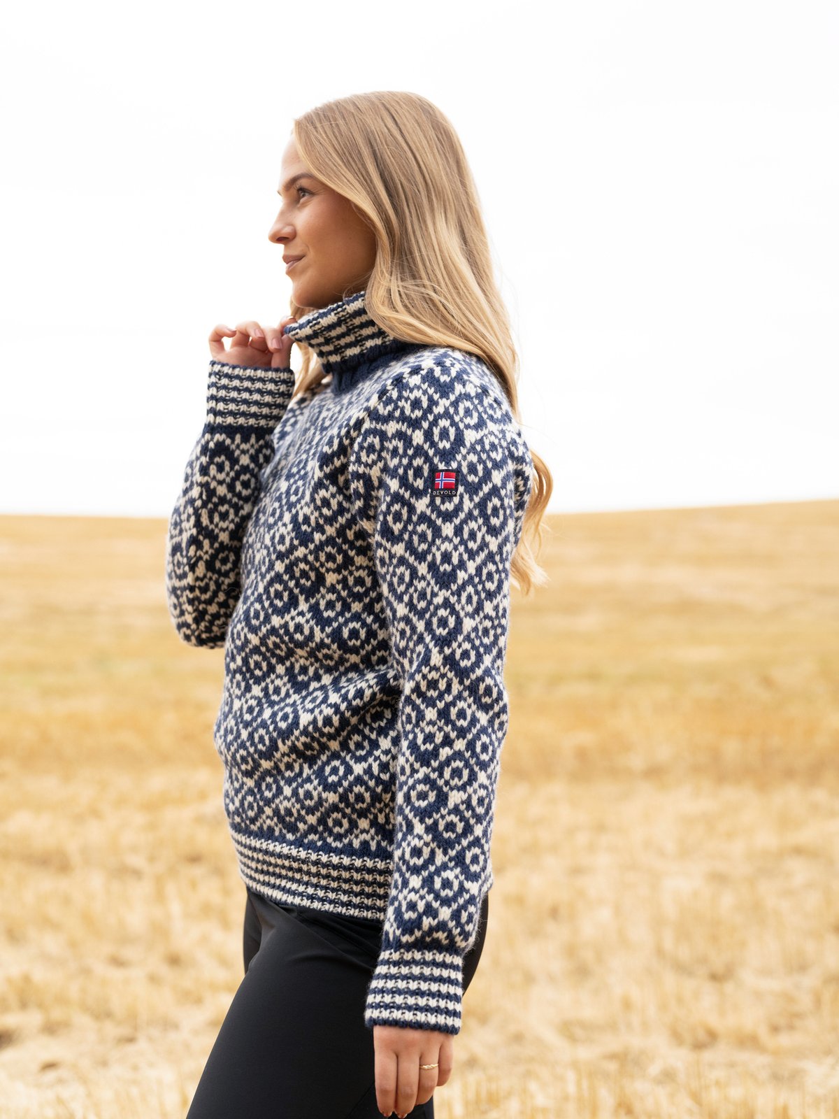 Devold Svalbard Sweater High Neck Night/Offwhite