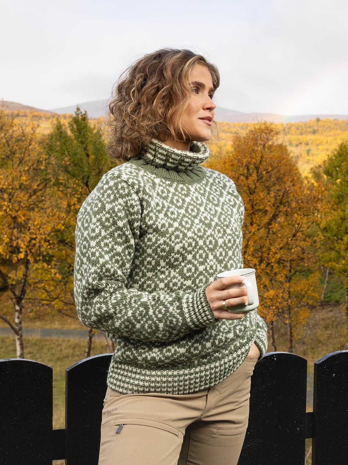 Devold Svalbard Sweater High Neck Olive / Offwhite