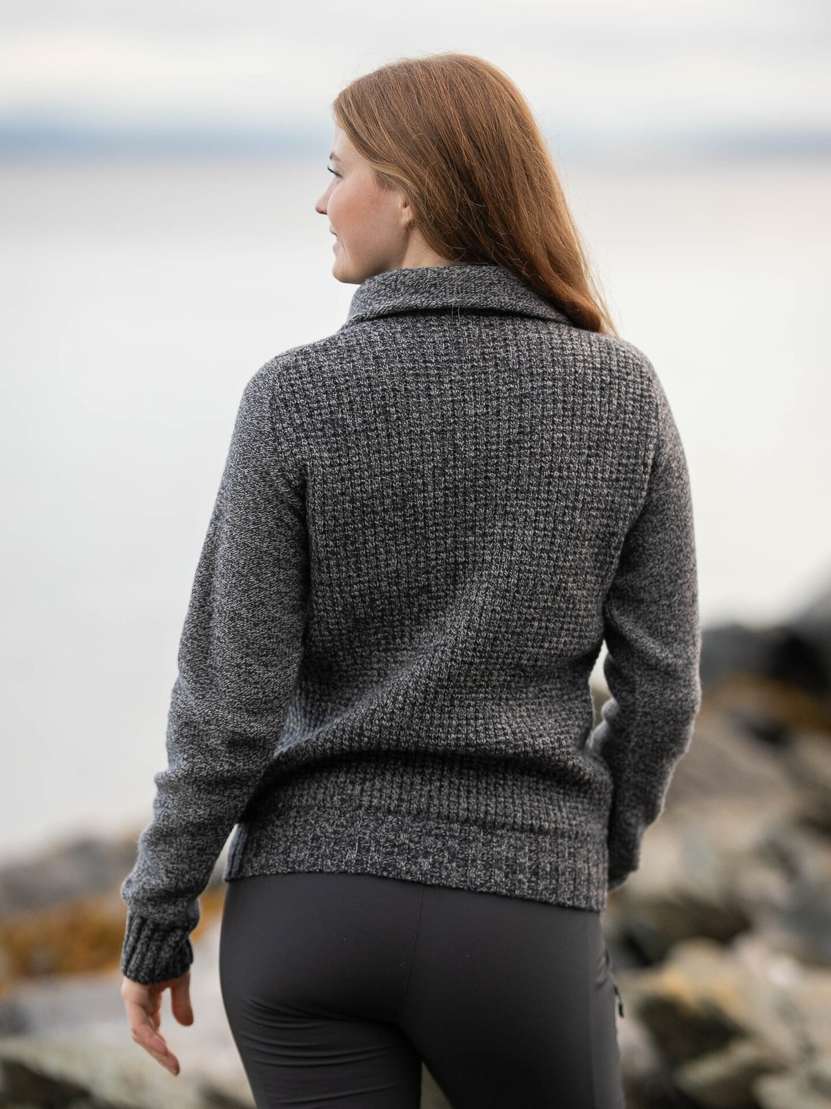 Devold Bispen Wool Zip Neck Ink