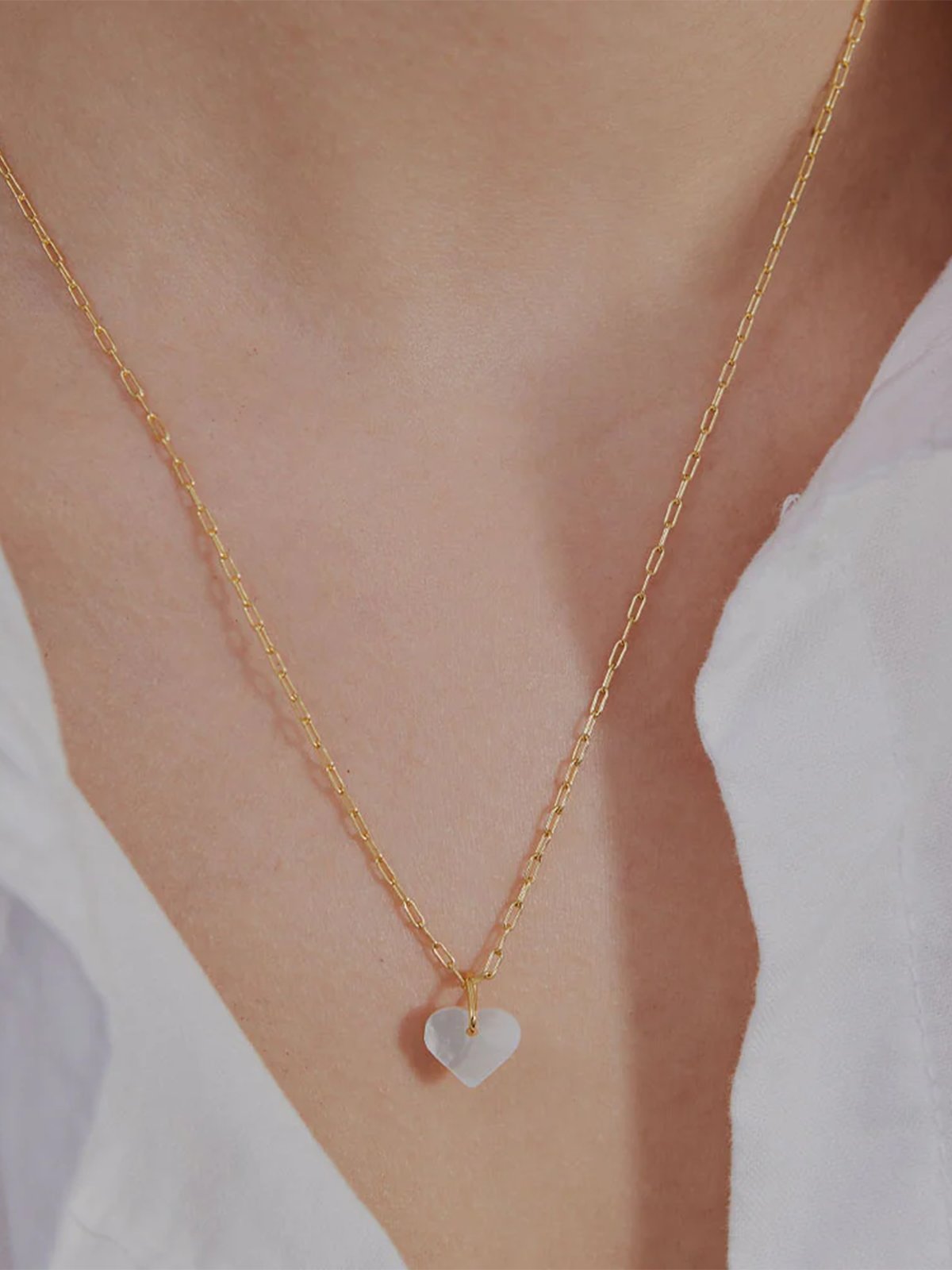 Design Letters Pearl heart charm - Gold plated Gold