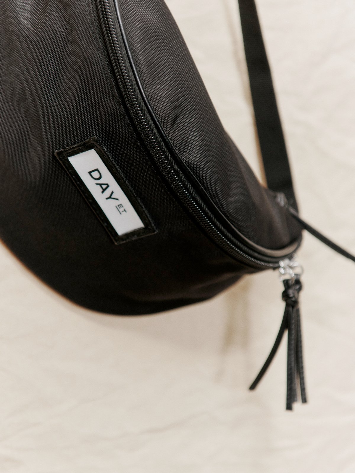 DAY ET Gweneth RE-S Bum Black