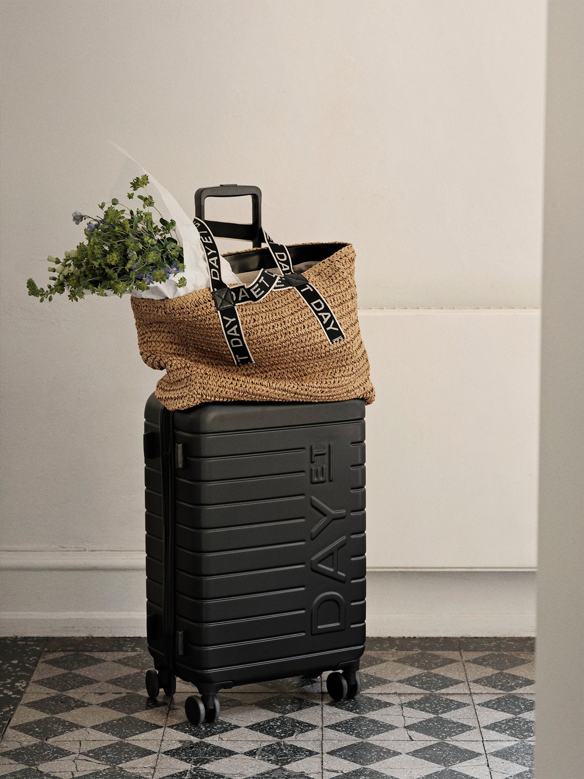 DAY ET Day OSL 24" Suitcase LOGO Black