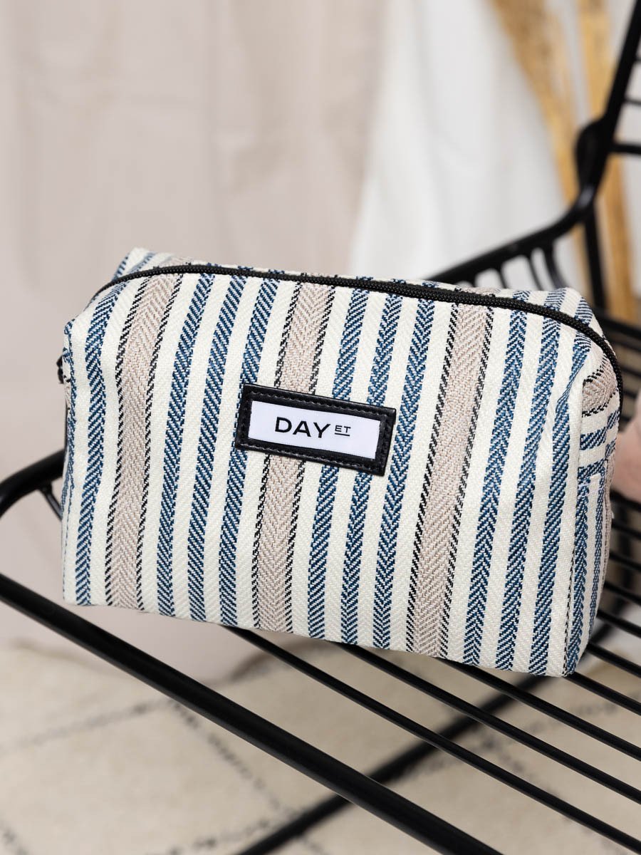 DAY ET Gweneth J Chill Beauty Black