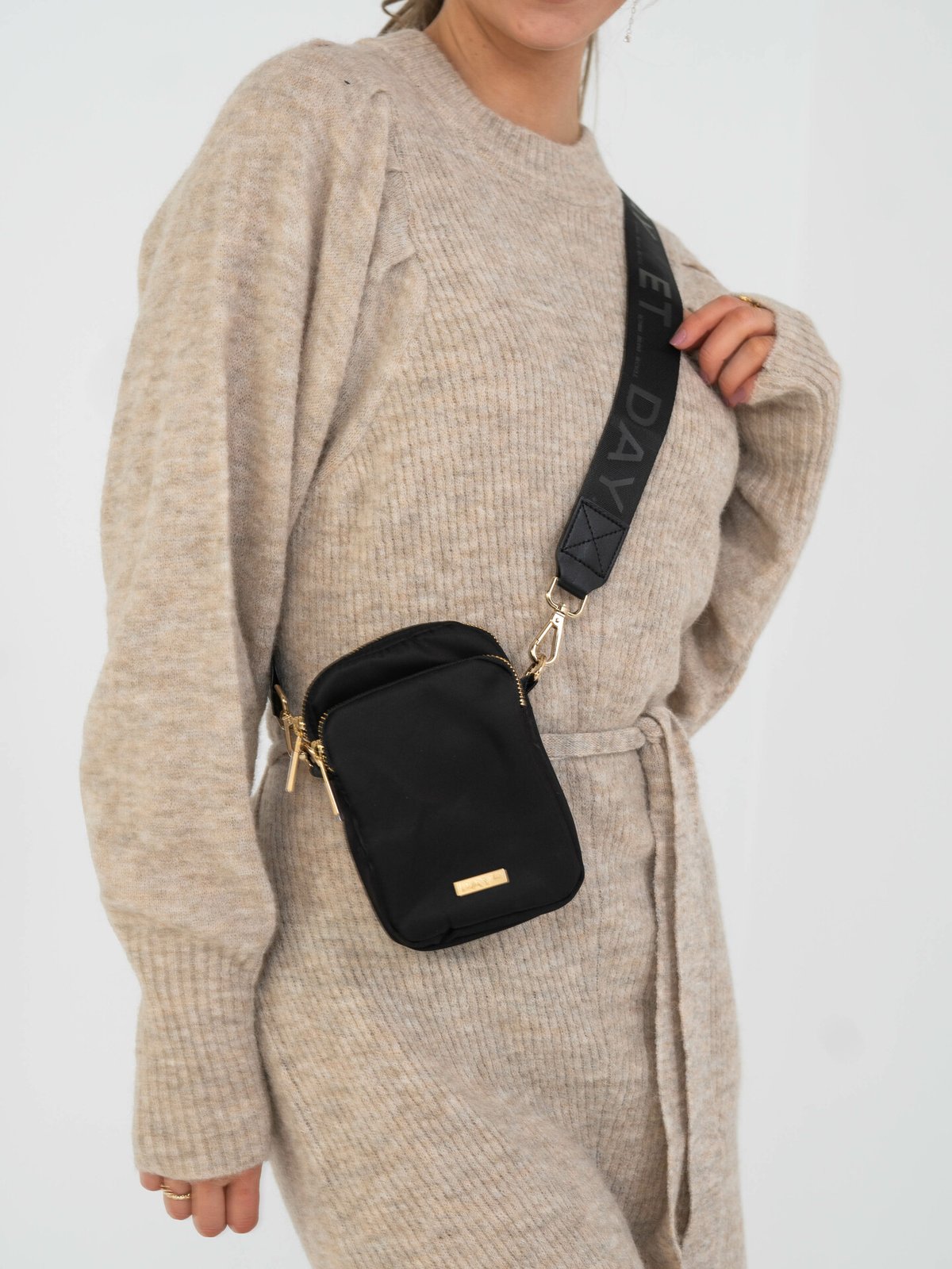 DAY ET Day RE-Logo Band Compact Mini Black