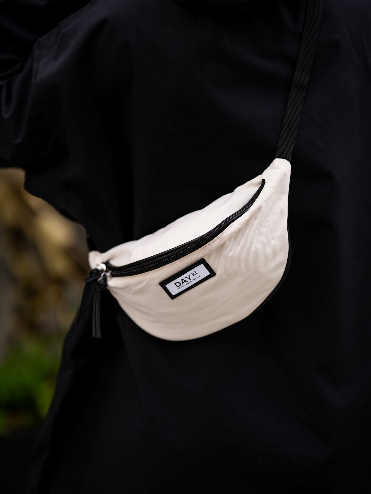 DAY ET Gweneth RE-S Bum Whisper Pink