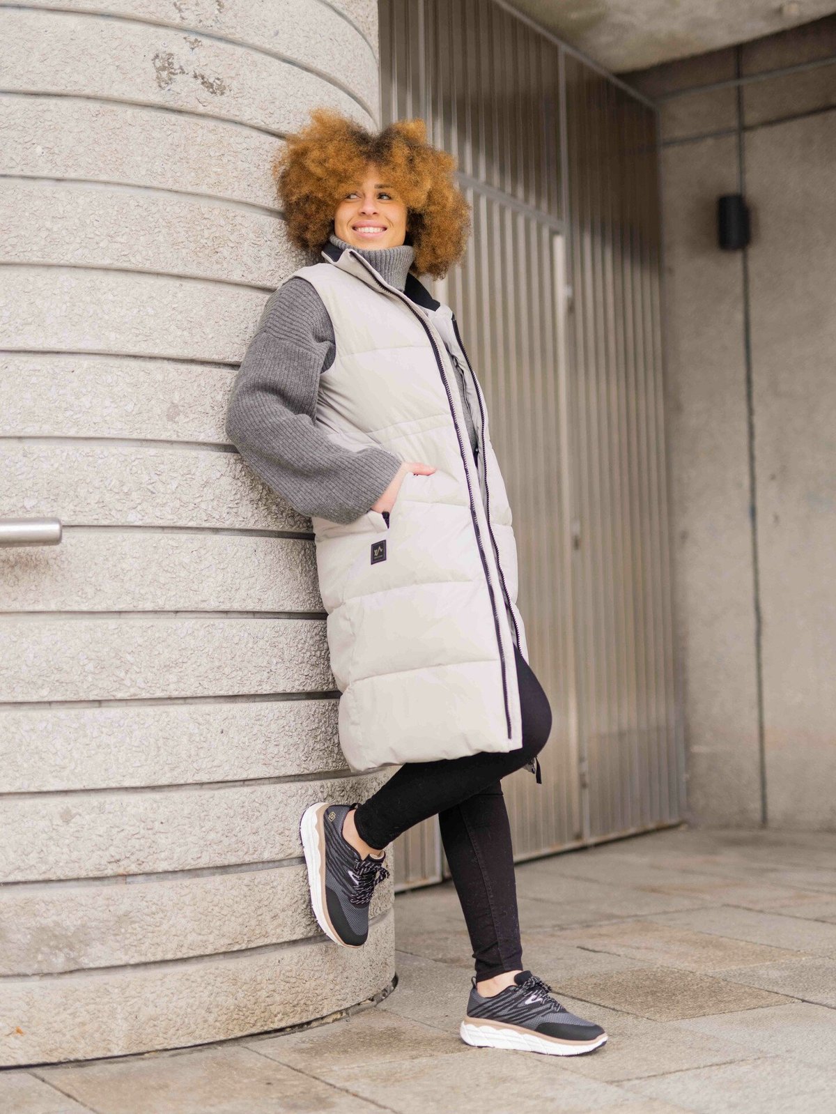 ERGOBIO Tecroller Black Beige - Get Inspired Exclusive Collection