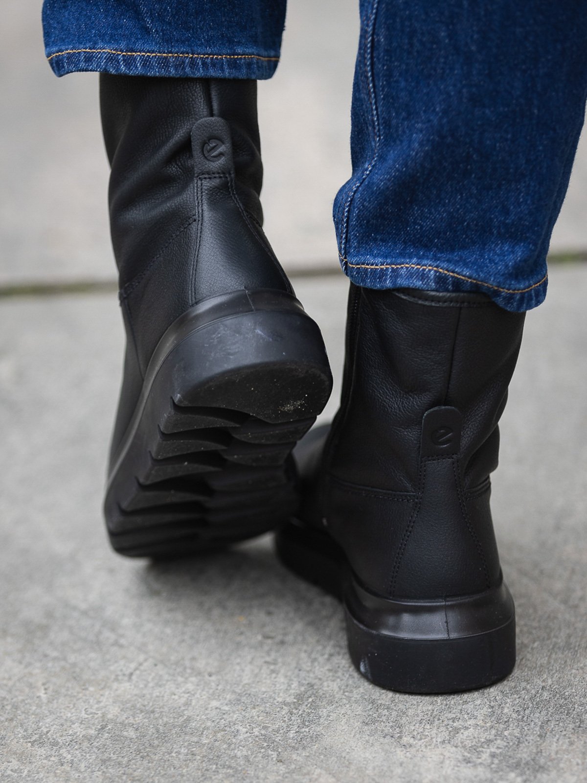 ECCO Nouvelle Mid-cut Boot Black