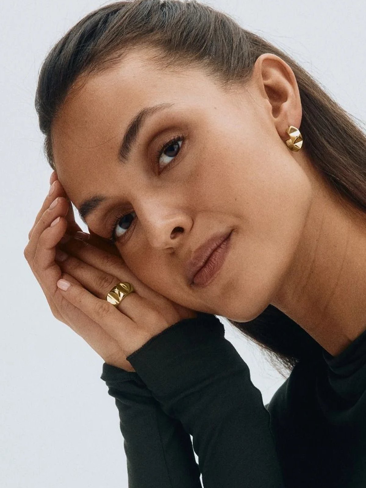 Edblad Peak Rivet Creoles Gold Gold