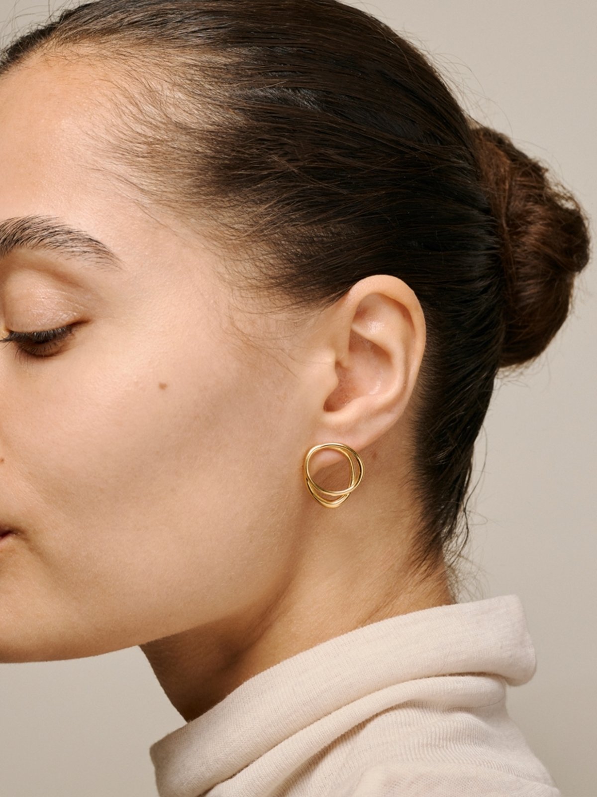 ENAMEL Copenhagen Bellu Studs Gull