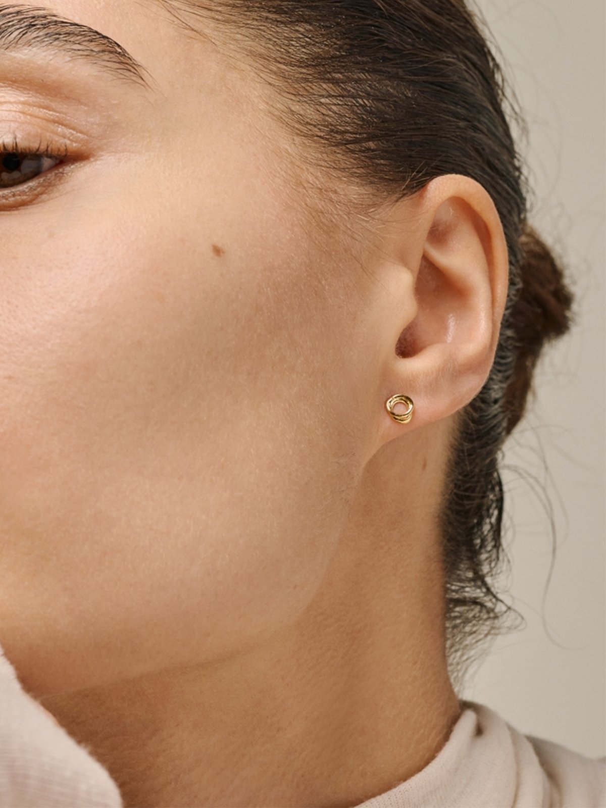 ENAMEL Copenhagen Bellu Mini Studs Gull