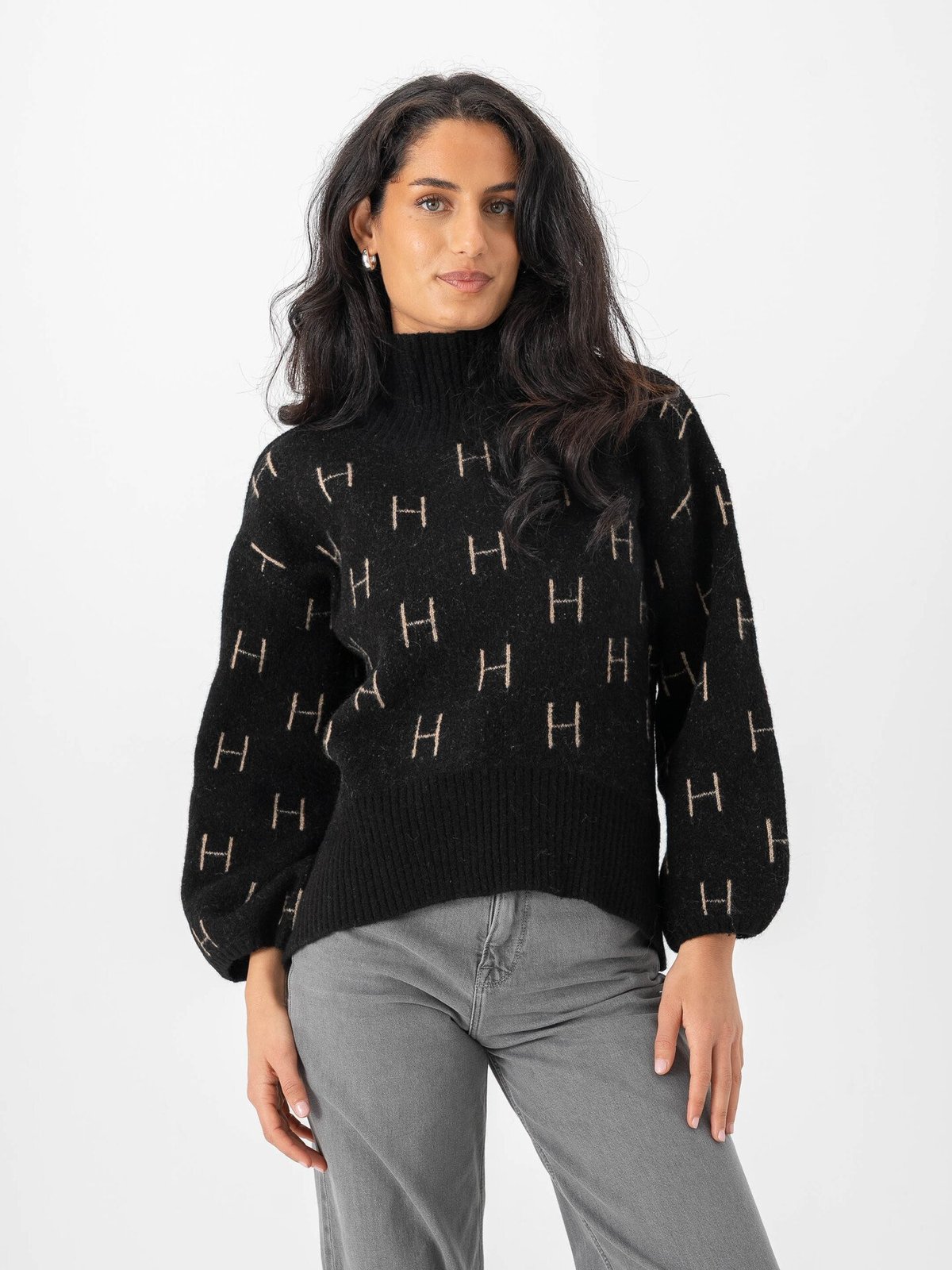 Hést FAM Sweater Short Black