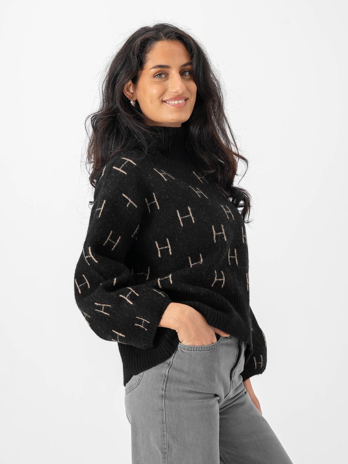 Hést FAM Sweater Short Black